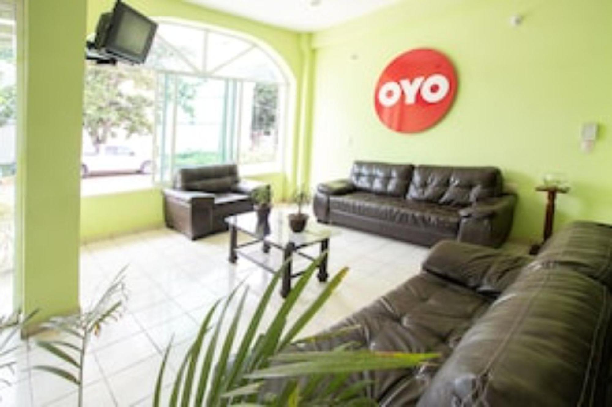 Oyo Hotel Estacion,Jose Cardel,Parque Central Revolucion Экстерьер фото